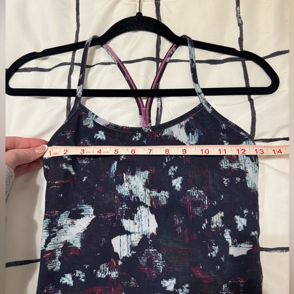 lululemon tank - Picture 6 of 10